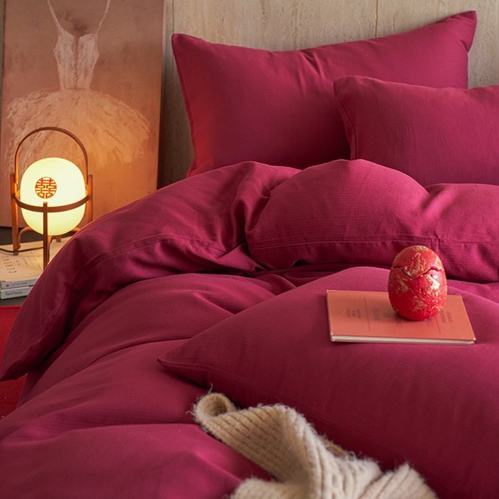 91家纺网 家纺一手货源 找家纺 千朵森 2025新款全棉磨毛A类色织提花磨毛四件套-简色 红笺绮梦