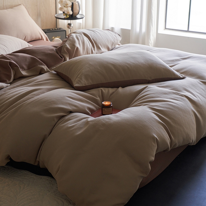 91家纺网 家纺一手货源 找家纺 千朵森 2025新款全棉磨毛A类色织提花磨毛四件套-简色 拿铁日光