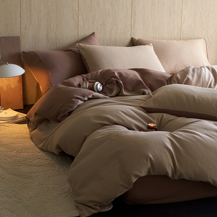 91家纺网 家纺一手货源 找家纺 千朵森 2025新款全棉磨毛A类色织提花磨毛四件套-简色 拿铁日光