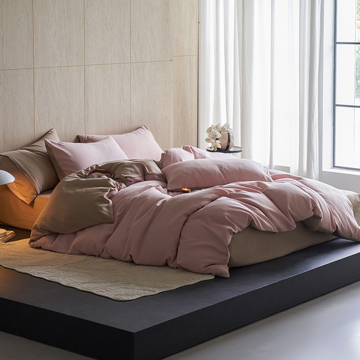 91家纺网 家纺一手货源 找家纺 千朵森 2025新款全棉磨毛A类色织提花磨毛四件套-简色 裸粉香槟