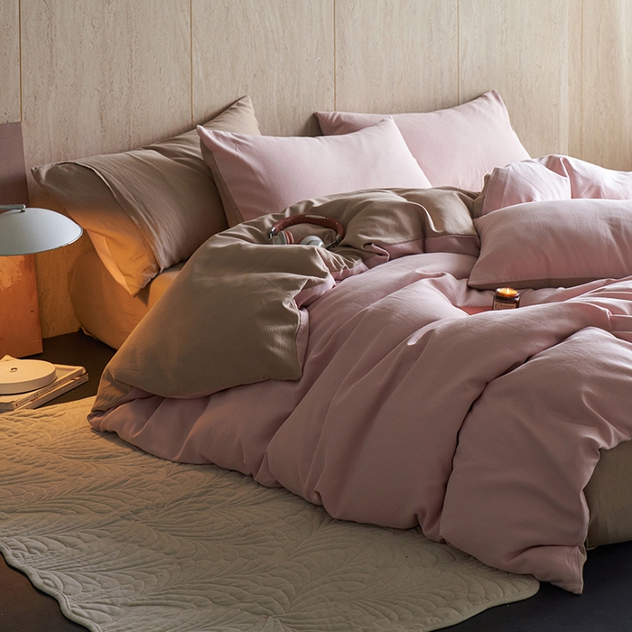 91家纺网 家纺一手货源 找家纺 千朵森 2025新款全棉磨毛A类色织提花磨毛四件套-简色 裸粉香槟