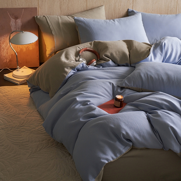 91家纺网 家纺一手货源 找家纺 千朵森 2025新款全棉磨毛A类色织提花磨毛四件套-简色 浅蓝絮梦