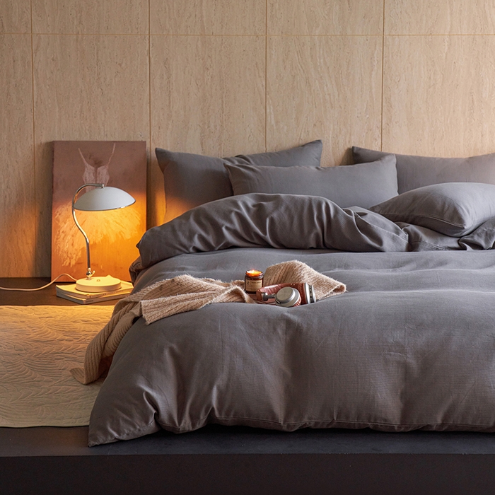 91家纺网 家纺一手货源 找家纺 千朵森 2025新款全棉磨毛A类色织提花磨毛四件套-简色 银河灰