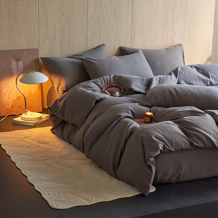 91家纺网 家纺一手货源 找家纺 千朵森 2025新款全棉磨毛A类色织提花磨毛四件套-简色 银河灰