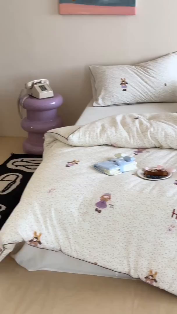 91家纺网 家纺一手货源 找家纺 一加一 2025新款A类双层纱卡通贴布绣大豆被芯 梦女孩