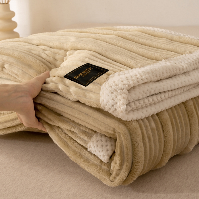91家纺网 家纺一手货源 找家纺 雅诗帛 2025新款A类兔毛绒子母条毛毯双面云朵绒毛毯宿舍牛奶绒小被毯轻奢时尚加厚保暖盖毯休闲绒毯毯子 摩卡棕
