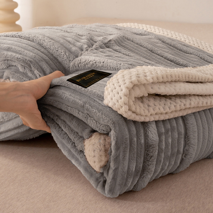 91家纺网 家纺一手货源 找家纺 （总）雅诗帛 2025新款A类兔毛绒子母条毛毯双面云朵绒毛毯宿舍牛奶绒小被毯轻奢时尚加厚保暖盖毯休闲绒毯毯子