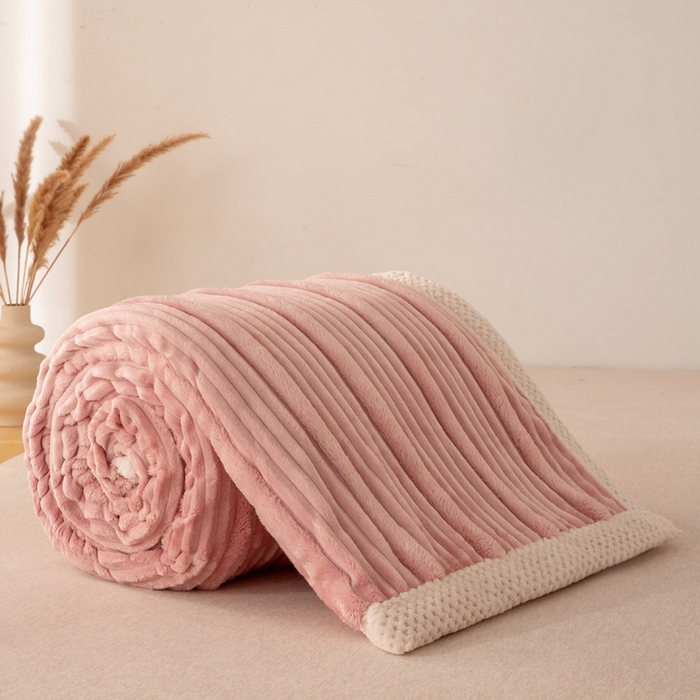 91家纺网 家纺一手货源 找家纺 雅诗帛 2025新款A类兔毛绒子母条毛毯双面云朵绒毛毯宿舍牛奶绒小被毯轻奢时尚加厚保暖盖毯休闲绒毯毯子 豆沙粉