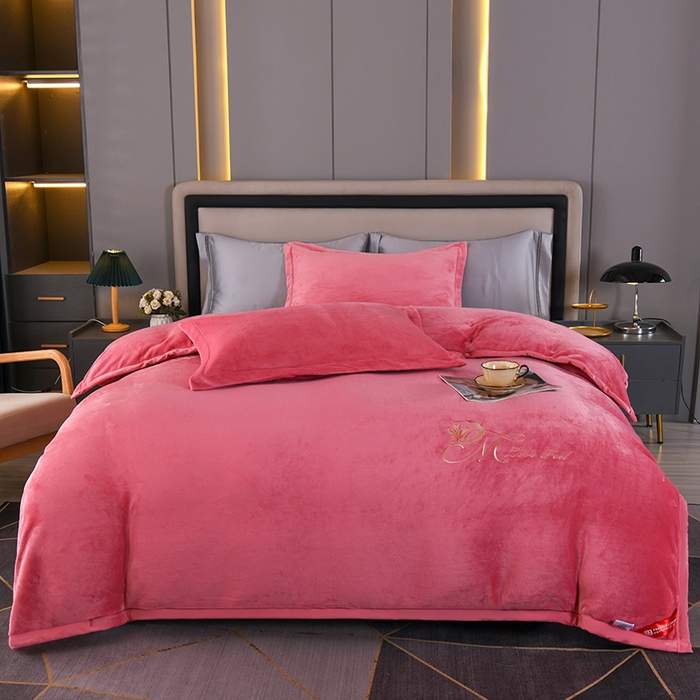 91家纺网 家纺一手货源 找家纺 尚品凤凰 2025新款牛奶绒绣花单被套单品被套单件被套 豆沙