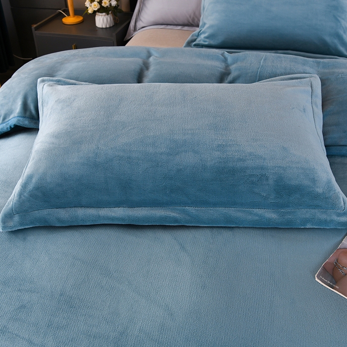 91家纺网 家纺一手货源 找家纺 尚品凤凰 2025新款牛奶绒绣花单被套单品被套单件被套 湖蓝