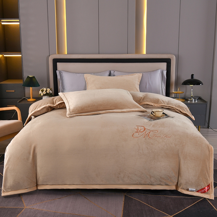 91家纺网 家纺一手货源 找家纺 尚品凤凰 2025新款牛奶绒绣花单被套单品被套单件被套 卡其