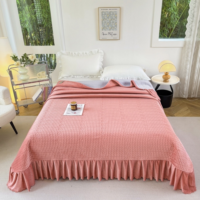 91家纺网 家纺一手货源 找家纺 尚品凤凰 2025新款加厚宝宝绒绗缝夹棉单床裙单品床裙单件床裙-蝴蝶结 藕粉