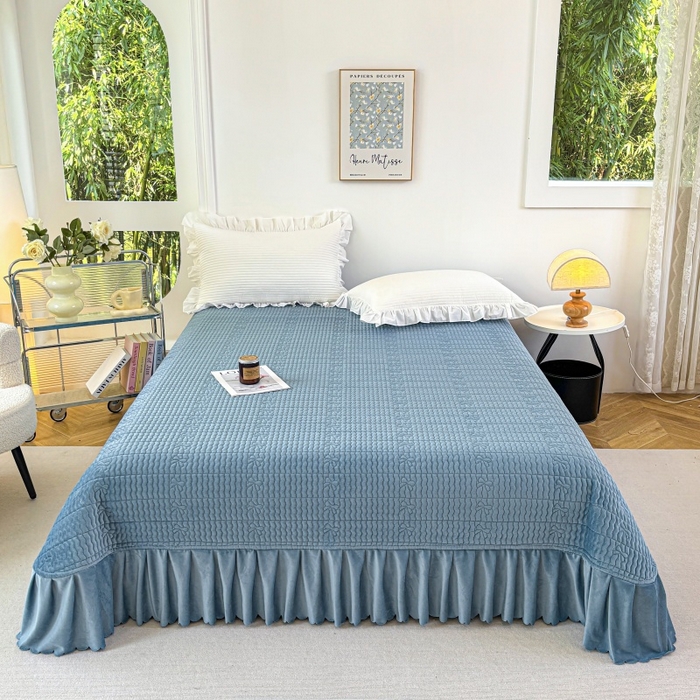 91家纺网 家纺一手货源 找家纺 尚品凤凰 2025新款加厚宝宝绒绗缝夹棉单床裙单品床裙单件床裙-蝴蝶结 蓝色