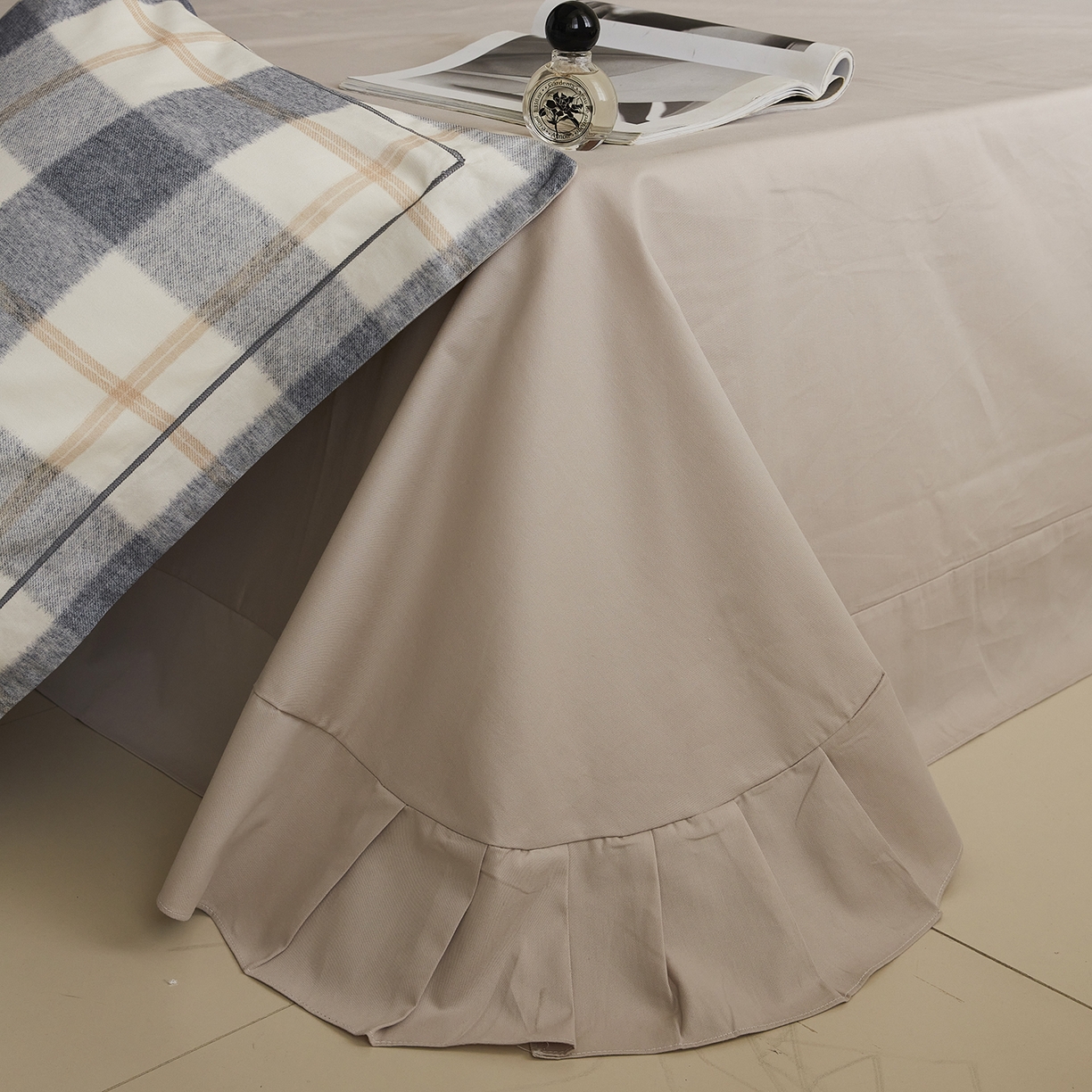 91家纺网 家纺一手货源 找家纺 嘉汀兰家居 2025新款全棉纯棉数码印花生态磨毛四件套 艾米