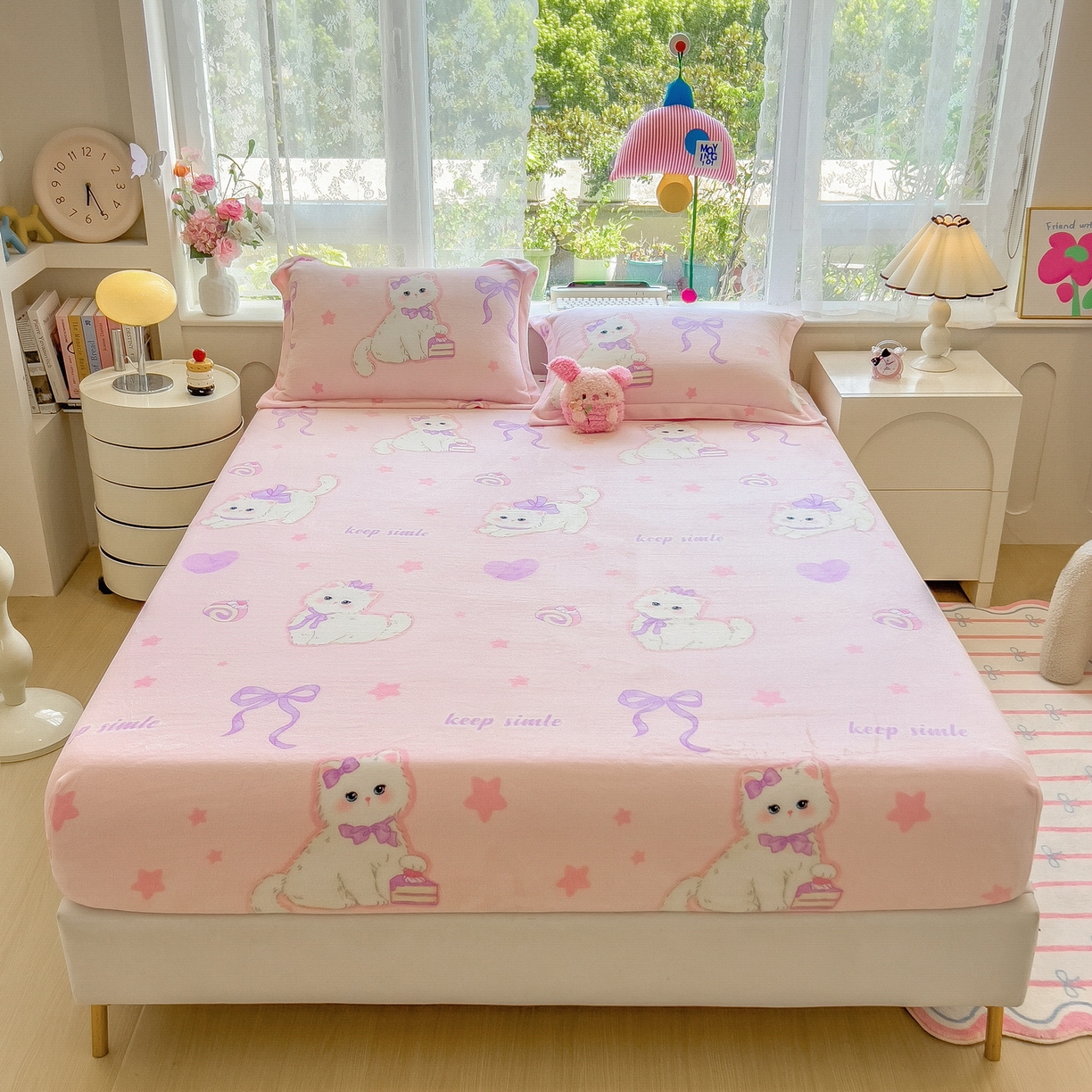 91家纺网 家纺一手货源 找家纺 丝羽坊 2025新款印花小清新牛奶绒印花床笠三件套 公主兔兔