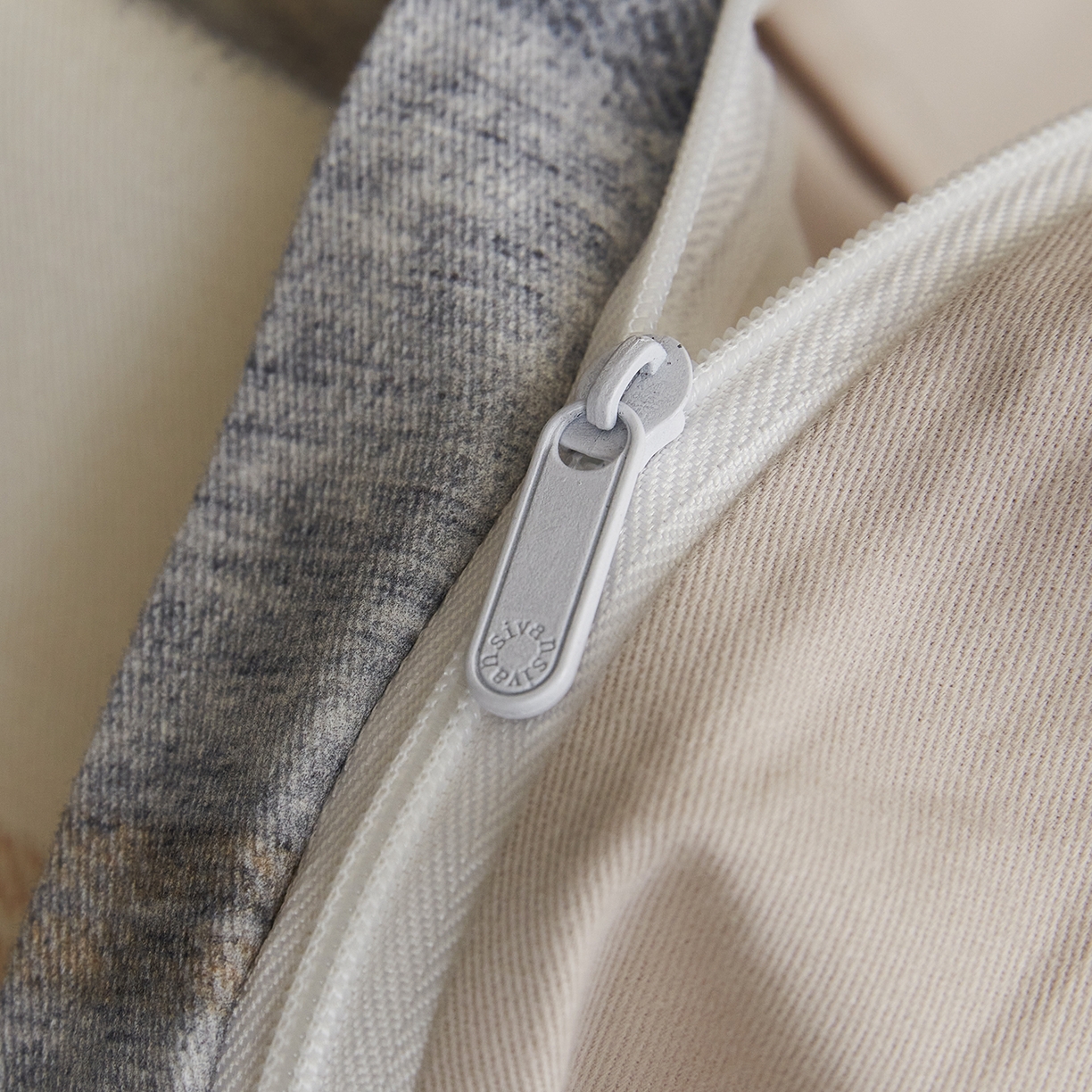 91家纺网 家纺一手货源 找家纺 嘉汀兰家居 2025新款全棉纯棉数码印花生态磨毛四件套 艾米