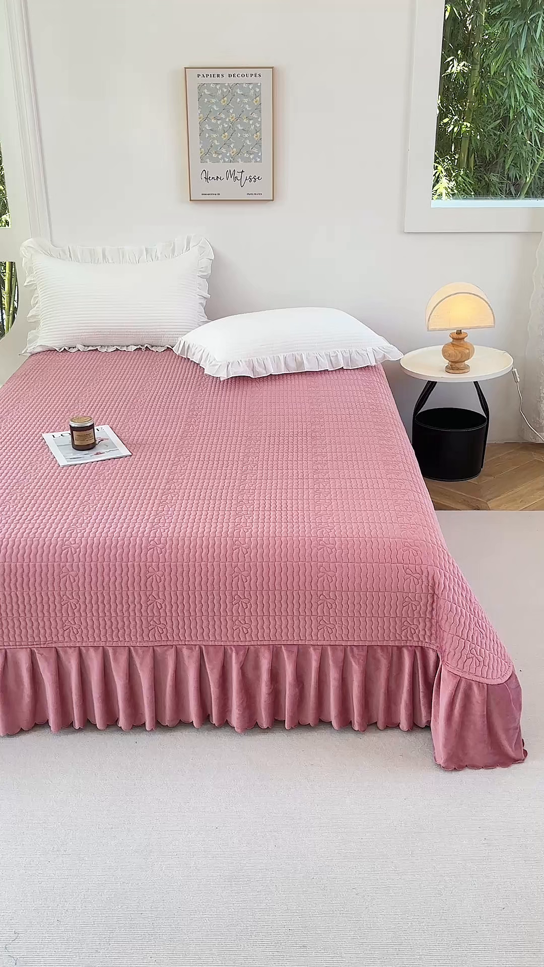 91家纺网 家纺一手货源 找家纺 尚品凤凰 2025新款加厚宝宝绒绗缝夹棉单床裙单品床裙单件床裙-蝴蝶结 皮红