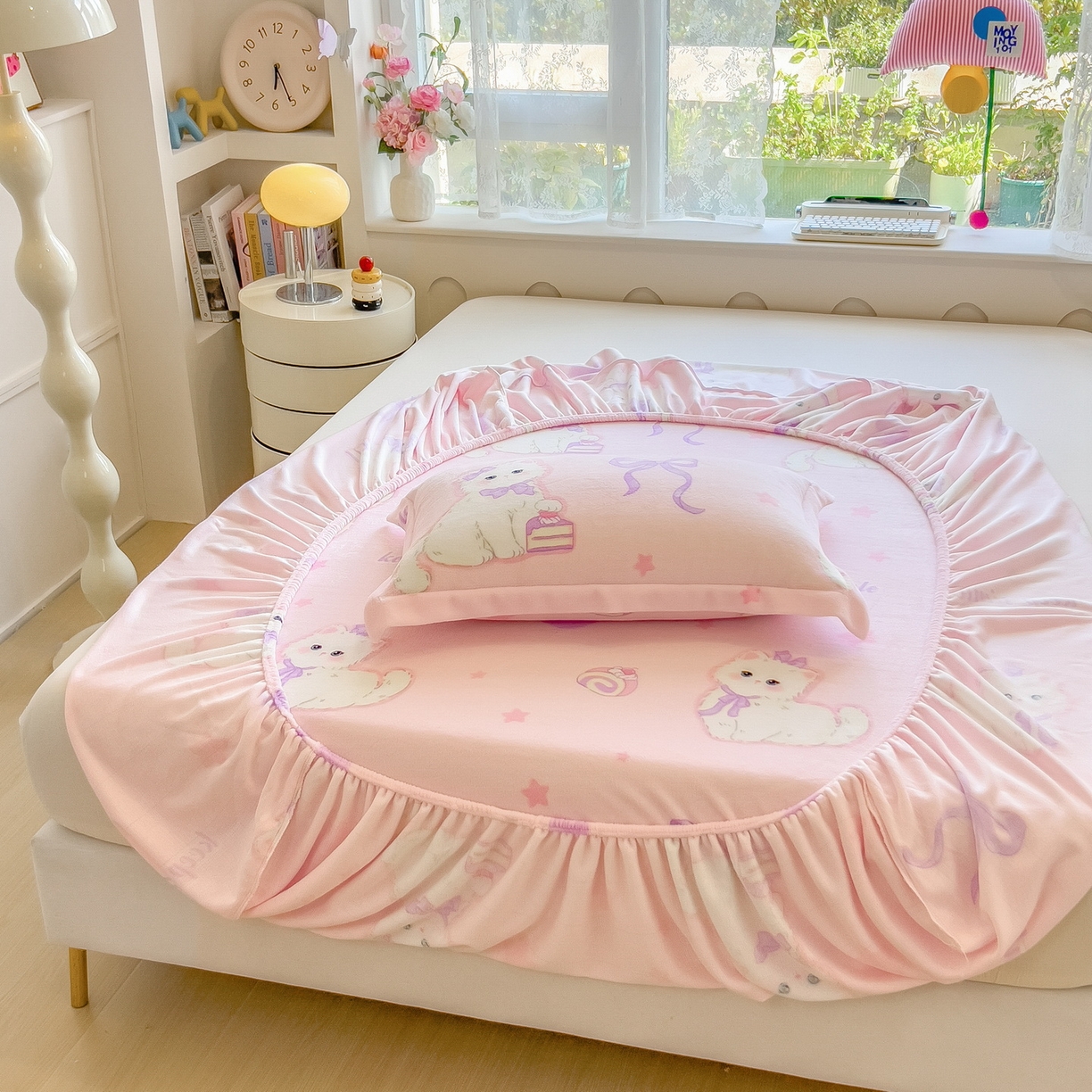 91家纺网 家纺一手货源 找家纺 丝羽坊 2025新款印花小清新牛奶绒印花床笠三件套 公主兔兔