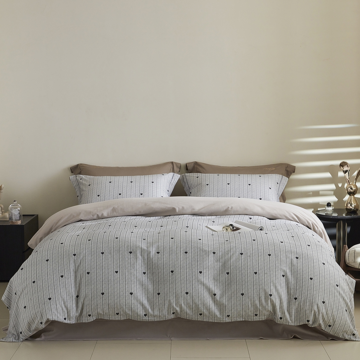 91家纺网 家纺一手货源 找家纺 嘉汀兰家居 2025新款全棉纯棉数码印花生态磨毛四件套 初恋-灰