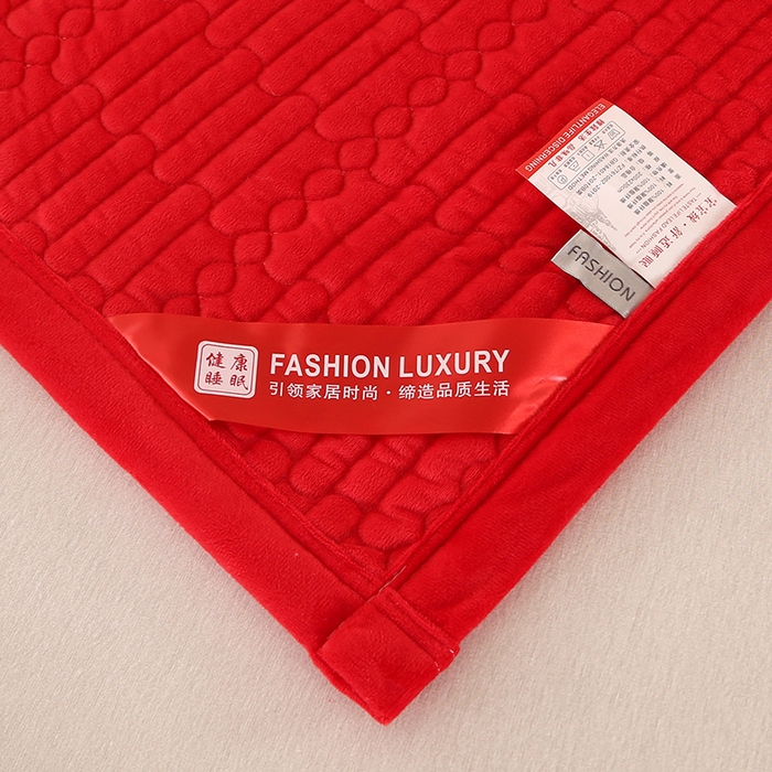 91家纺网 家纺一手货源 找家纺 尚品凤凰 2025新款加厚宝宝绒直角绗缝夹棉单床盖单品床盖单件床盖 中国红