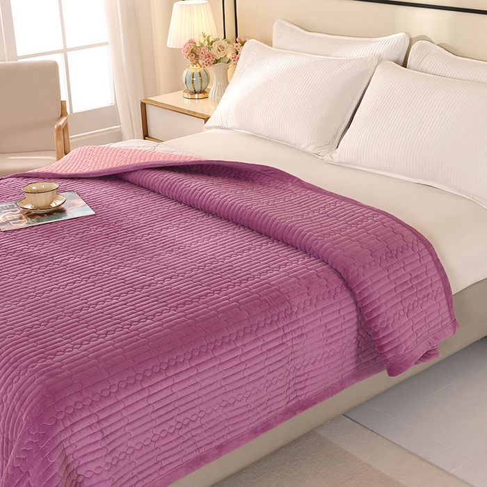 91家纺网 家纺一手货源 找家纺 尚品凤凰 2025新款加厚宝宝绒直角绗缝夹棉单床盖单品床盖单件床盖 紫色