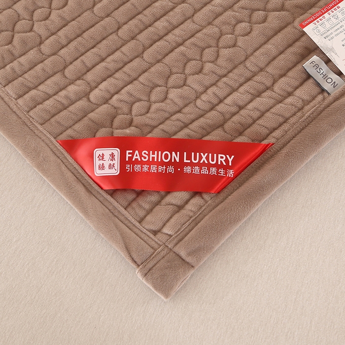 91家纺网 家纺一手货源 找家纺 尚品凤凰 2025新款加厚宝宝绒直角绗缝夹棉单床盖单品床盖单件床盖 卡其