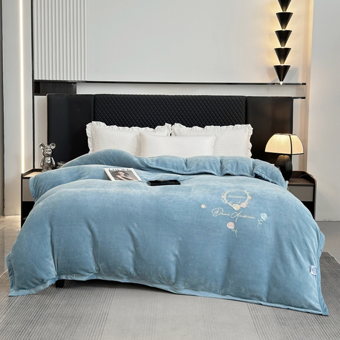 91家纺网 家纺一手货源 找家纺 （总）尚品凤凰 2025新款牛奶绒绣花单被套单品被套单件被套