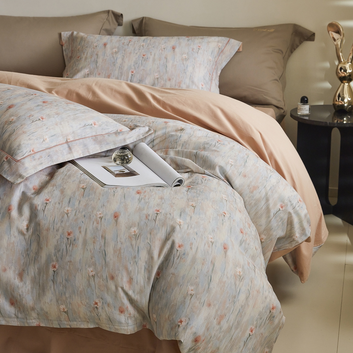 91家纺网 家纺一手货源 找家纺 嘉汀兰家居 2025新款全棉纯棉数码印花生态磨毛四件套 花影桔