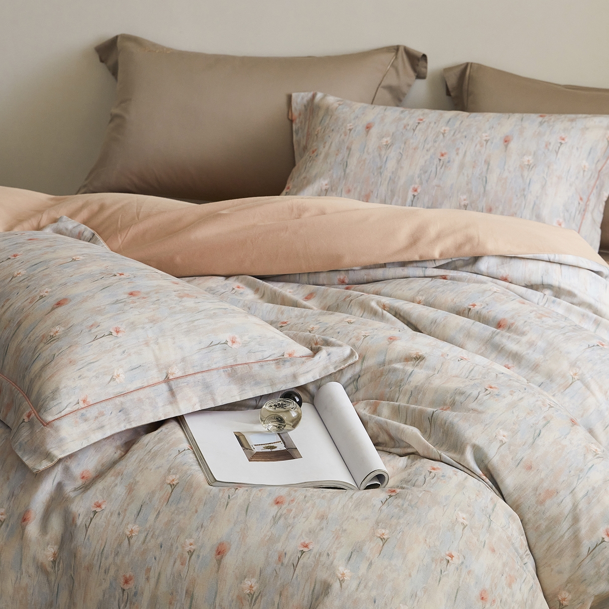 91家纺网 家纺一手货源 找家纺 嘉汀兰家居 2025新款全棉纯棉数码印花生态磨毛四件套 花影桔