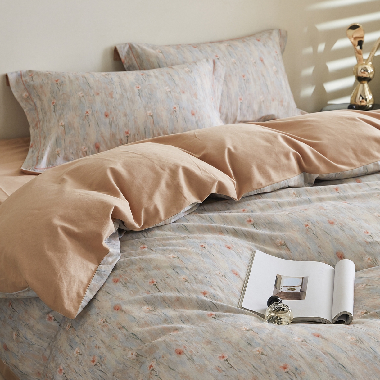 91家纺网 家纺一手货源 找家纺 嘉汀兰家居 2025新款全棉纯棉数码印花生态磨毛四件套 花影桔