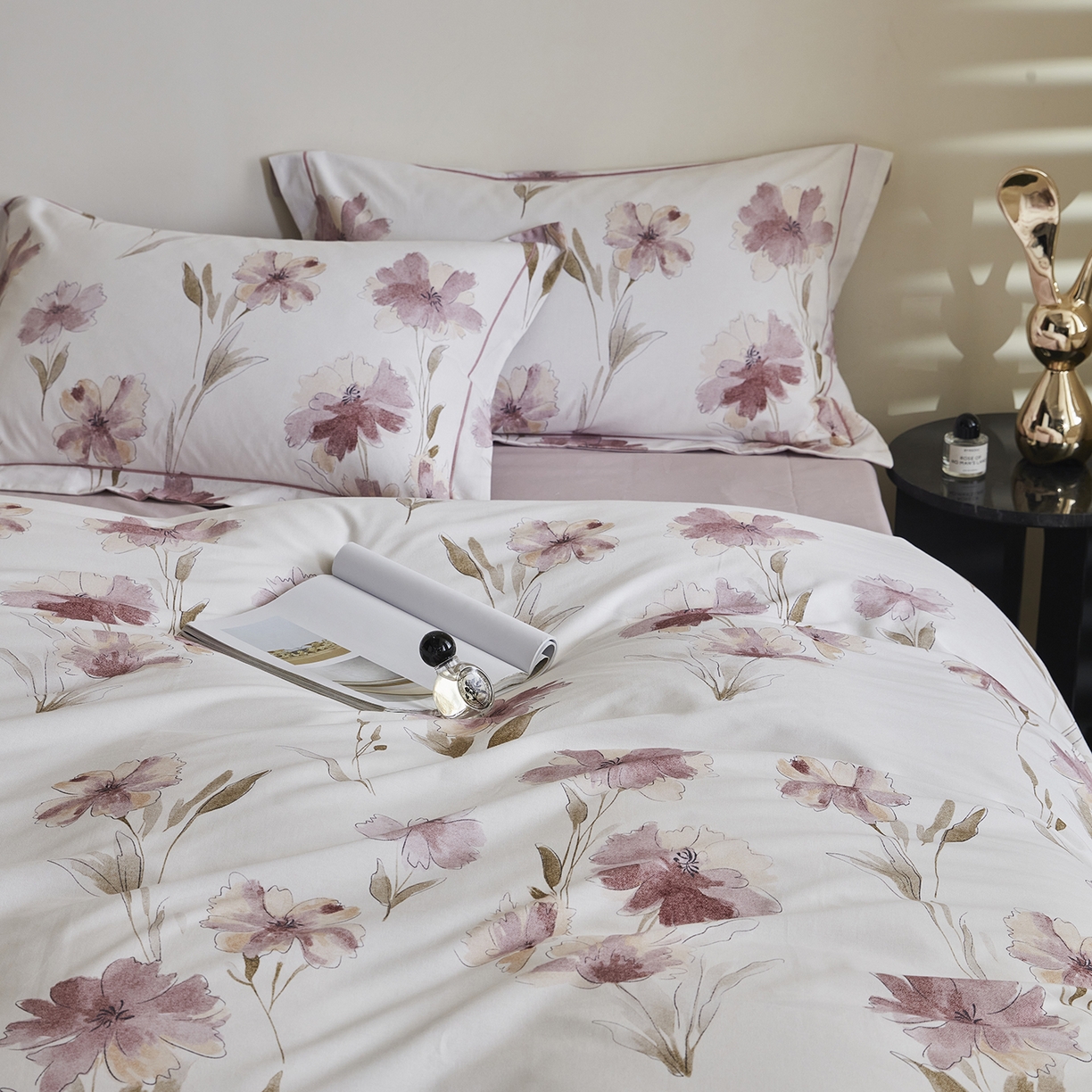 91家纺网 家纺一手货源 找家纺 嘉汀兰家居 2025新款全棉纯棉数码印花生态磨毛四件套 锦朵-米