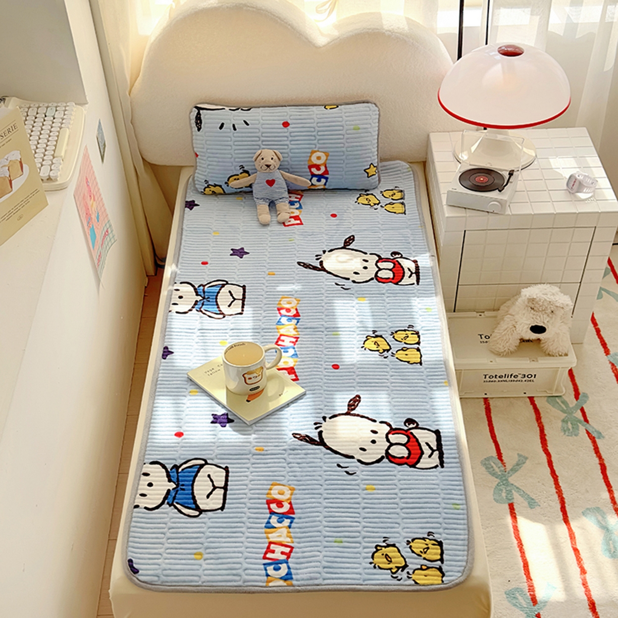 91家纺网 家纺一手货源 找家纺 希诺家居 2025新款儿童系列正版三丽鸥牛奶绒三件套幼儿园多件套 呆萌帕恰狗