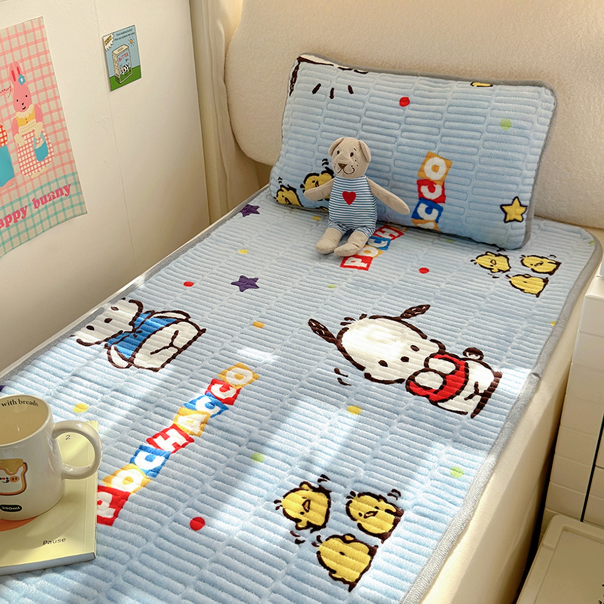 91家纺网 家纺一手货源 找家纺 希诺家居 2025新款儿童系列正版三丽鸥牛奶绒三件套幼儿园多件套 呆萌帕恰狗