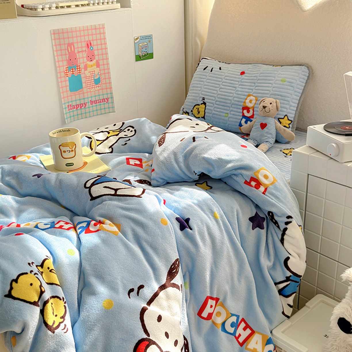 91家纺网 家纺一手货源 找家纺 希诺家居 2025新款儿童系列正版三丽鸥牛奶绒三件套幼儿园多件套 呆萌帕恰狗