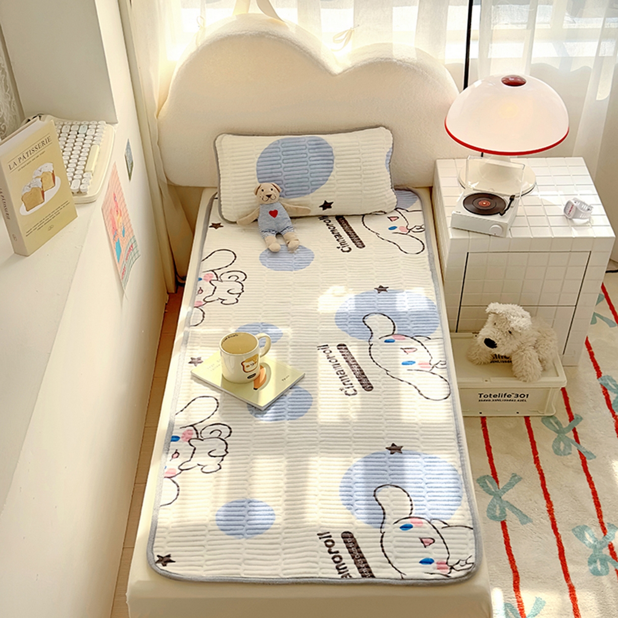 91家纺网 家纺一手货源 找家纺 希诺家居 2025新款儿童系列正版三丽鸥牛奶绒三件套幼儿园多件套 泡泡玉桂狗