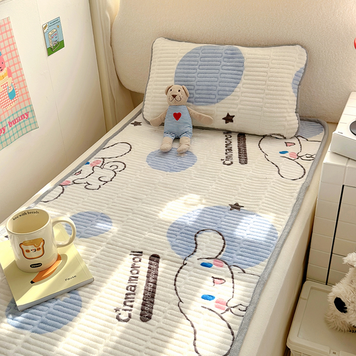 91家纺网 家纺一手货源 找家纺 希诺家居 2025新款儿童系列正版三丽鸥牛奶绒三件套幼儿园多件套 泡泡玉桂狗