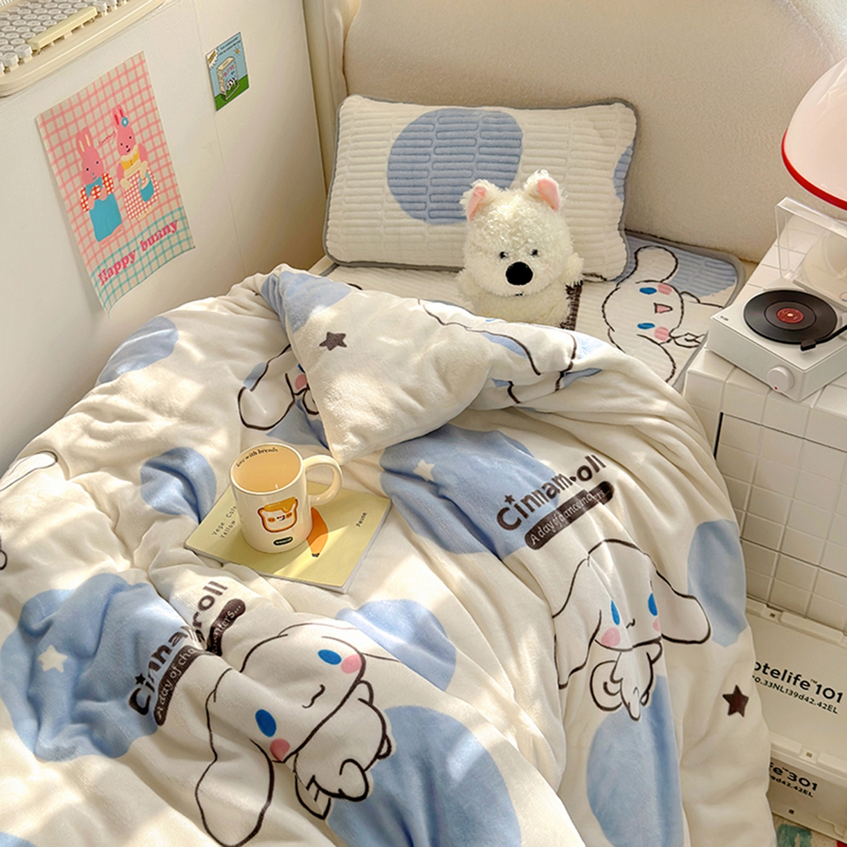 91家纺网 家纺一手货源 找家纺 希诺家居 2025新款儿童系列正版三丽鸥牛奶绒三件套幼儿园多件套 泡泡玉桂狗