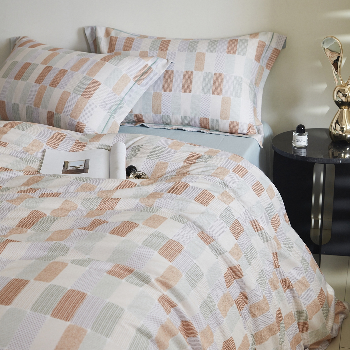 91家纺网 家纺一手货源 找家纺 嘉汀兰家居 2025新款全棉纯棉数码印花生态磨毛四件套 闲偶绿