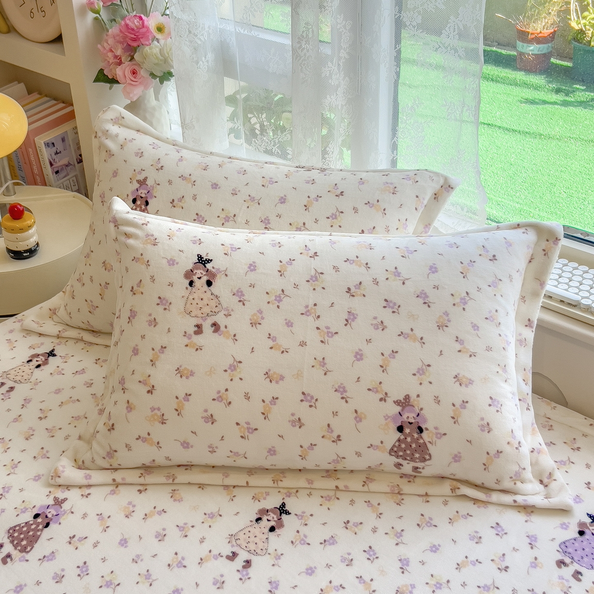 91家纺网 家纺一手货源 找家纺 丝羽坊 2025新款印花小清新牛奶绒印花床笠三件套 小美好