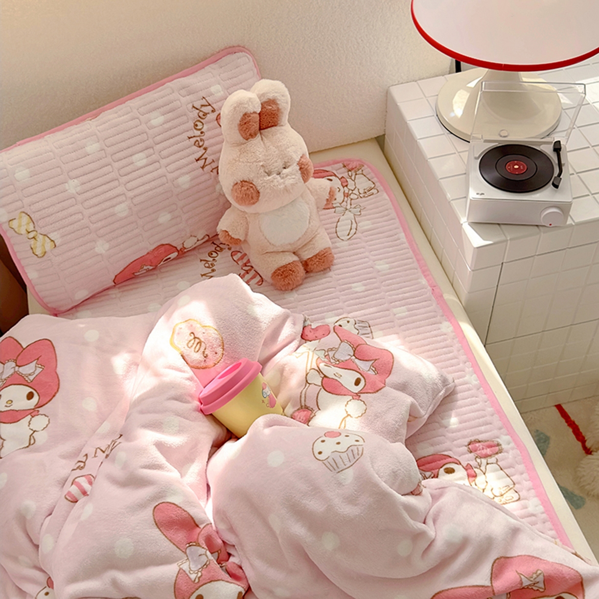 91家纺网 家纺一手货源 找家纺 希诺家居 2025新款儿童系列正版三丽鸥牛奶绒三件套幼儿园多件套 甜甜美乐蒂