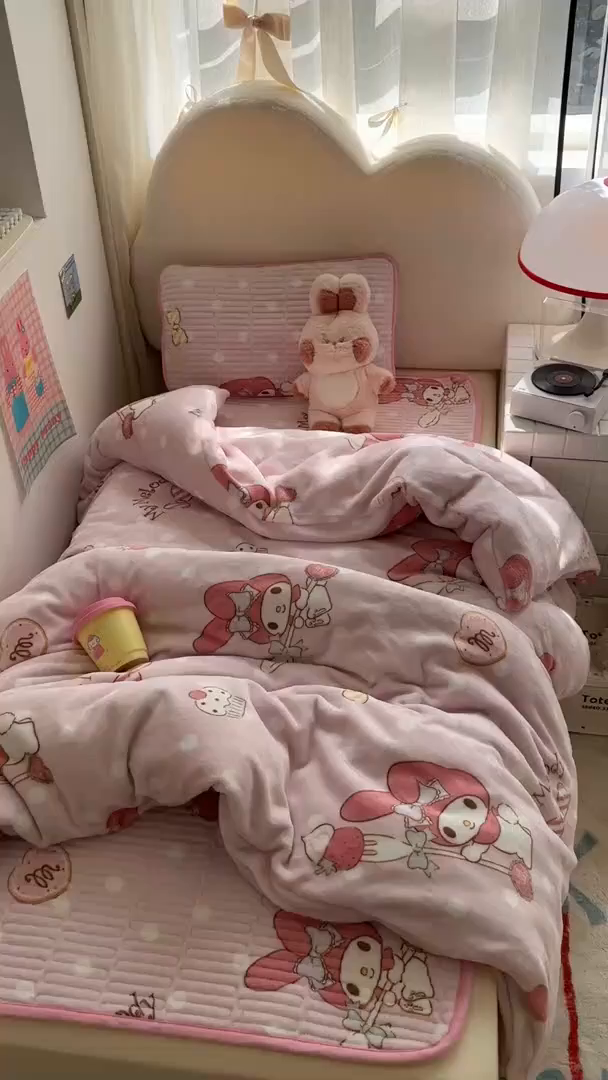 91家纺网 家纺一手货源 找家纺 希诺家居 2025新款儿童系列正版三丽鸥牛奶绒三件套幼儿园多件套 甜甜美乐蒂