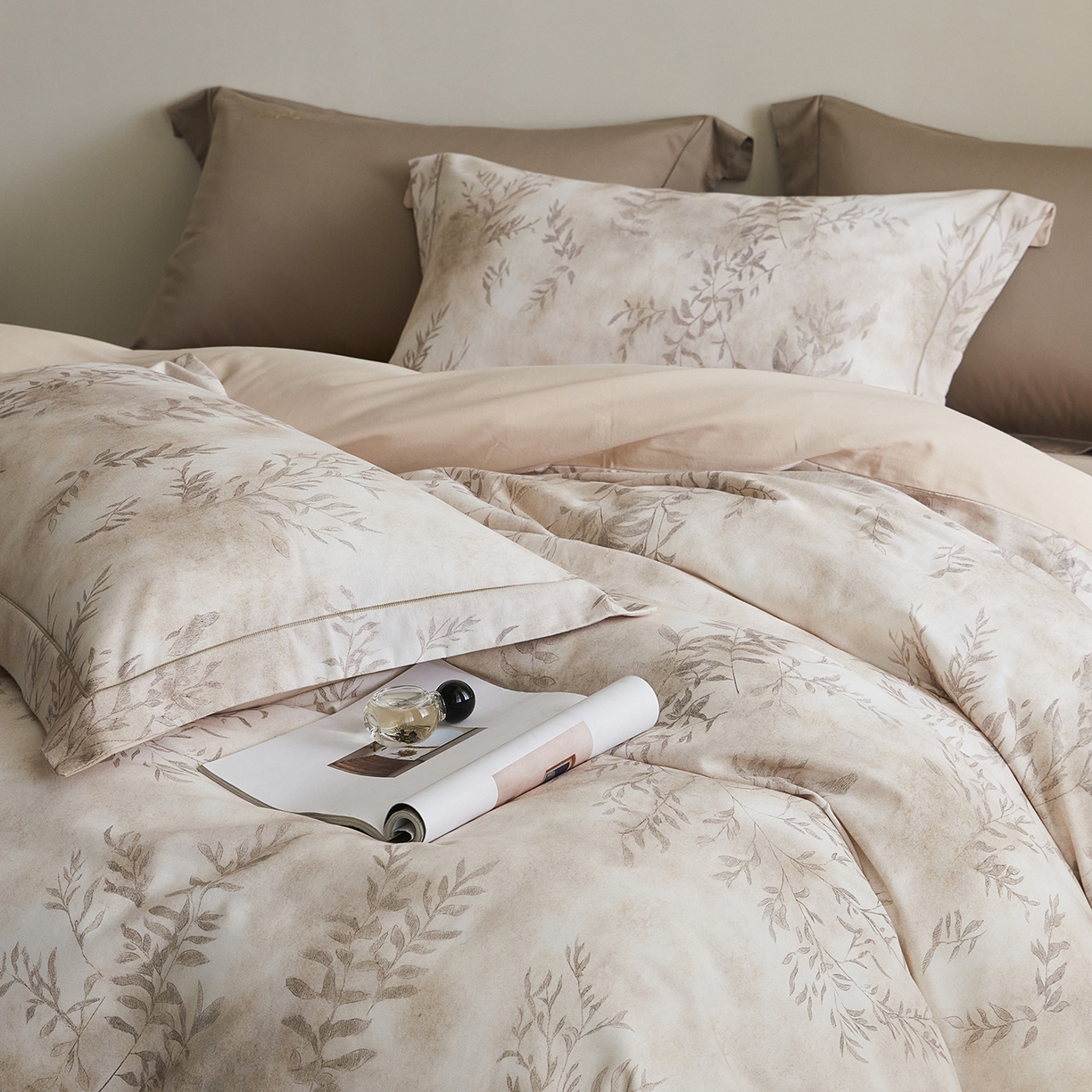 91家纺网 家纺一手货源 找家纺 嘉汀兰家居 2025新款全棉纯棉数码印花生态磨毛四件套 杏花微雨