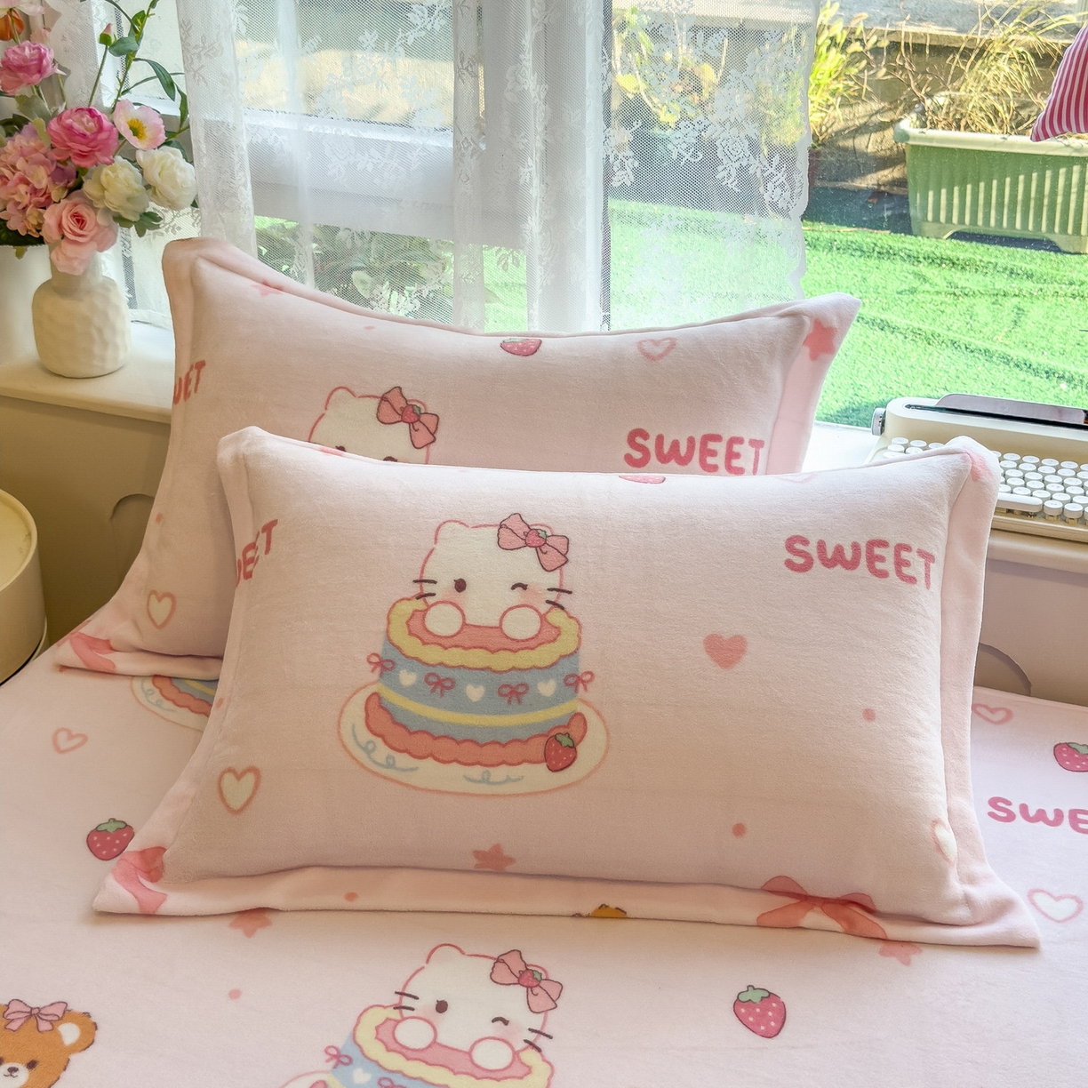 91家纺网 家纺一手货源 找家纺 （总）丝羽坊 2025新款印花小清新牛奶绒印花床笠三件套