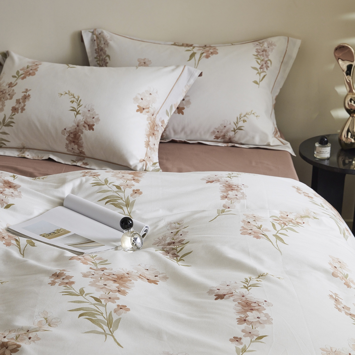 91家纺网 家纺一手货源 找家纺 嘉汀兰家居 2025新款全棉纯棉数码印花生态磨毛四件套 幽舒-桔