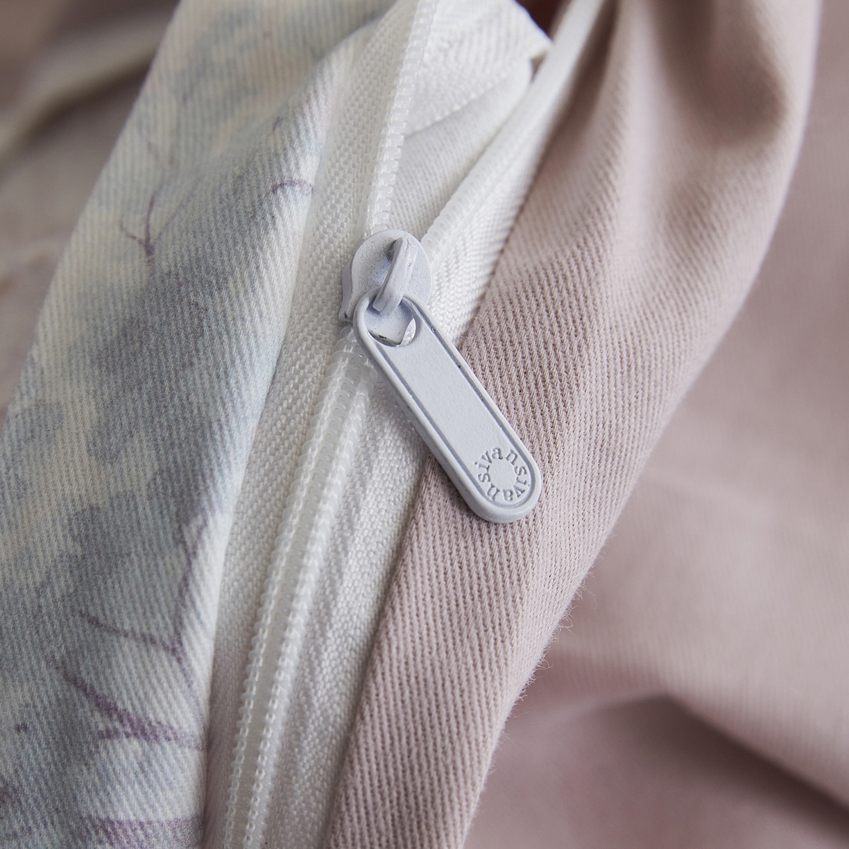 91家纺网 家纺一手货源 找家纺 嘉汀兰家居 2025新款全棉纯棉数码印花生态磨毛四件套 云栖处