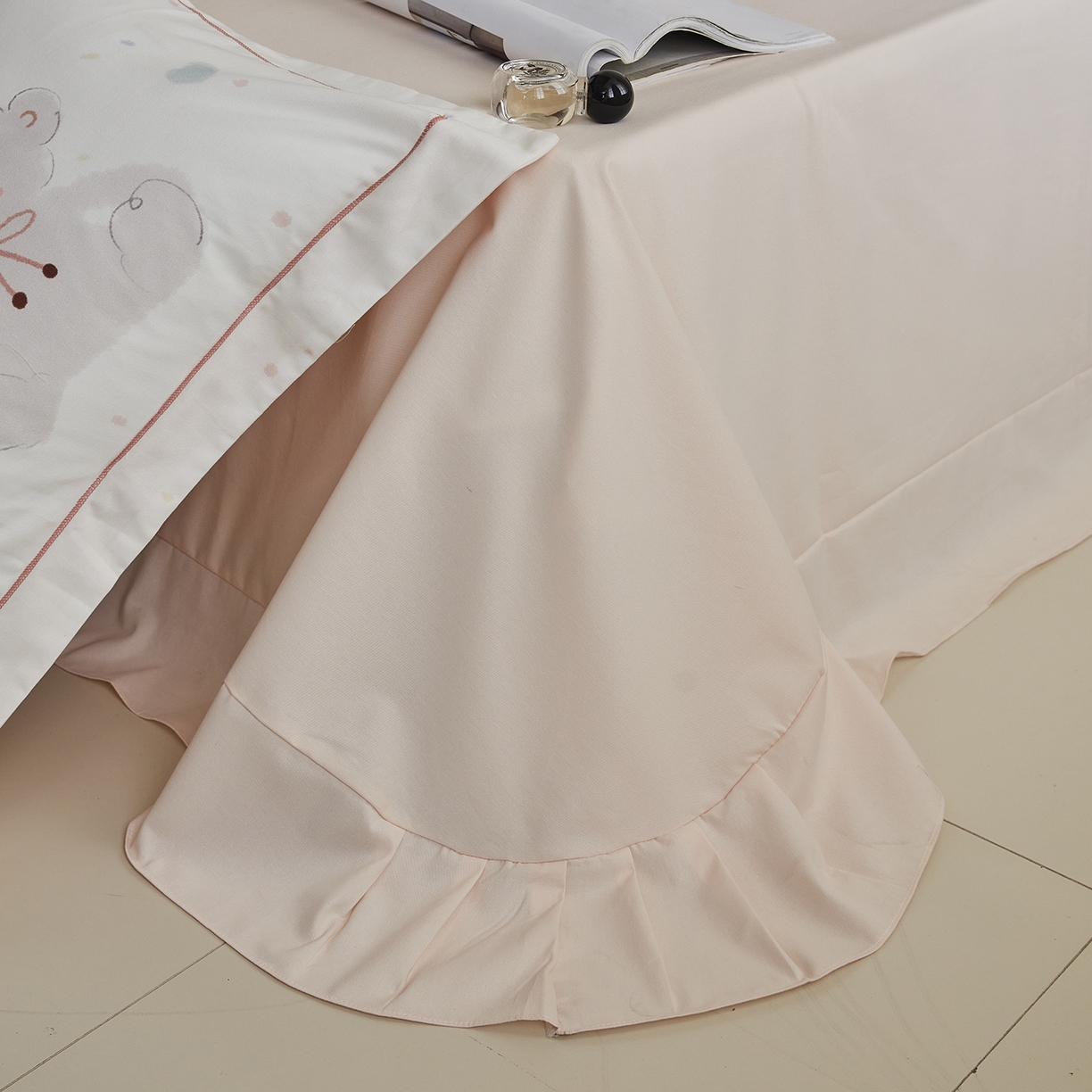 91家纺网 家纺一手货源 找家纺 嘉汀兰家居 2025新款全棉纯棉大版数码印花生态磨毛四件套 可爱多-米