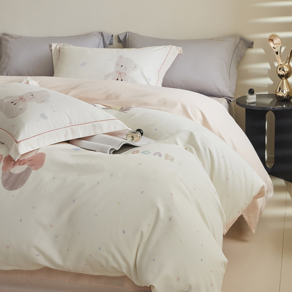 91家纺网 家纺一手货源 找家纺 嘉汀兰家居 2025新款全棉纯棉大版数码印花生态磨毛四件套 可爱多-米