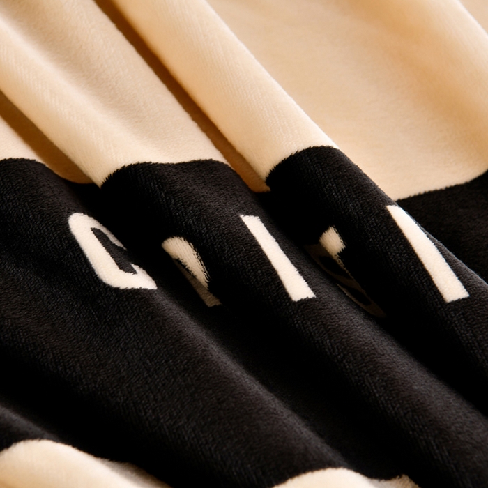 91家纺网 家纺一手货源 找家纺 绒品荟家纺 2025新款加厚牛奶绒三件套金貂绒法莱绒冬季床单款床笠款学生宿舍单人三件套情人结