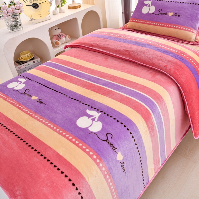 91家纺网 家纺一手货源 找家纺 绒品荟家纺 2025新款加厚牛奶绒三件套金貂绒法莱绒冬季床单款床笠款学生宿舍单人三件套恋语