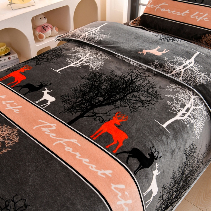 91家纺网 家纺一手货源 找家纺 绒品荟家纺 2025新款加厚牛奶绒三件套金貂绒法莱绒冬季床单款床笠款学生宿舍单人三件套林深见鹿